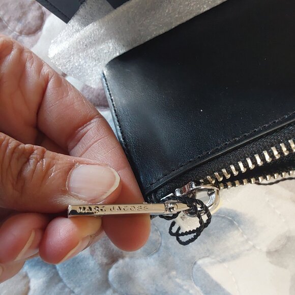 NWT Marc Jacobs Bi fold Wallet - Picture 7 of 10